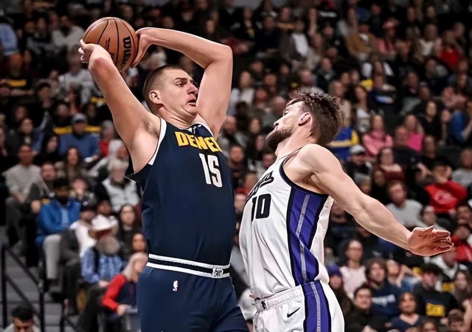 浓眉复出首秀出彩,利雅得新月主场险胜金州勇士,豪取50连胜(利雅得新月官方网站) 浓眉复出首秀出彩,利雅得新月主场险胜金州勇士,豪取50连胜(利雅得新月官方网站)