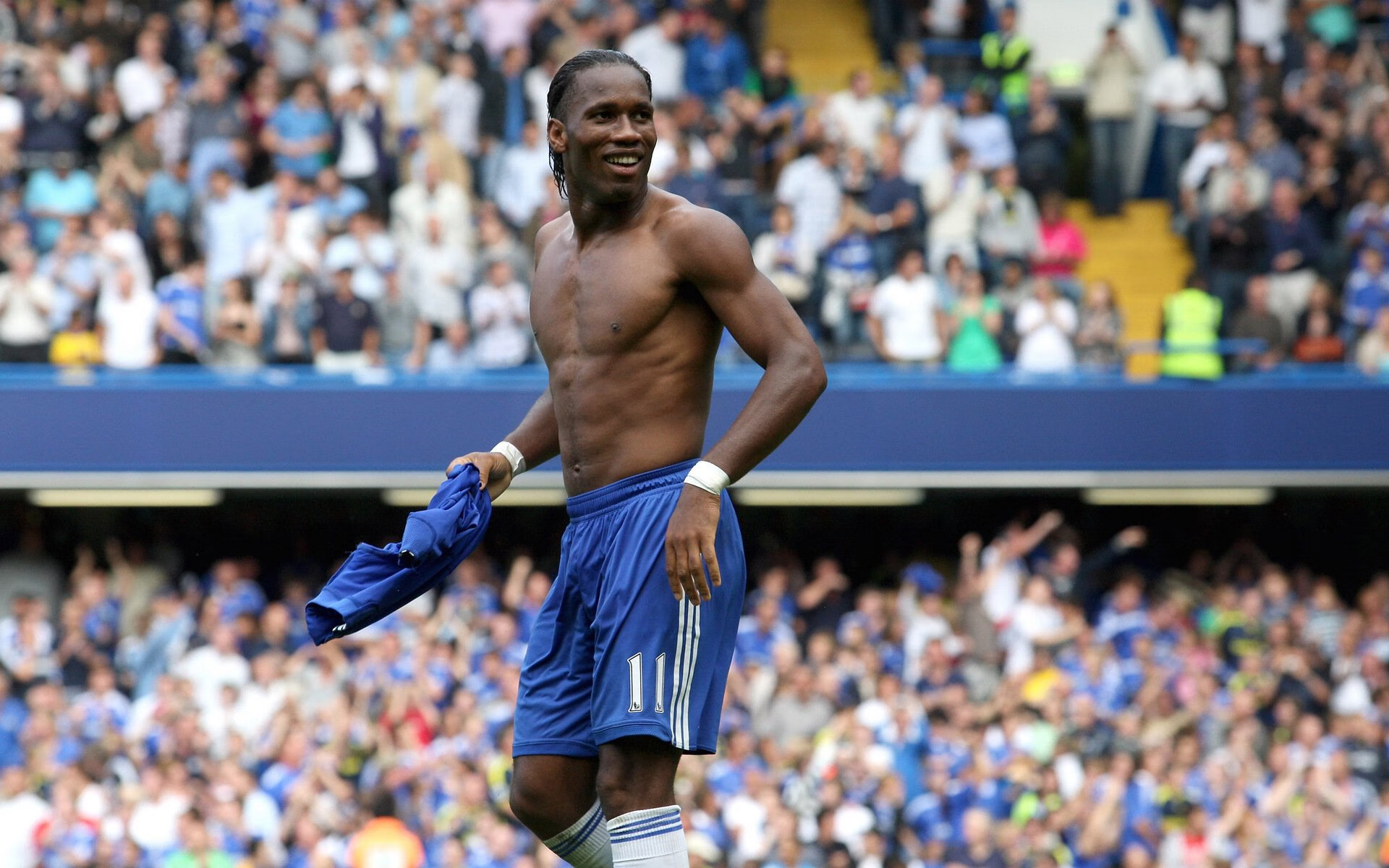 肖若腾赛后谦逊发言登热搜，上海申花小胜利雅得新月引发热议的简单介绍